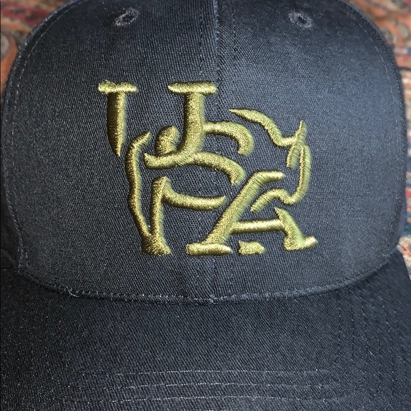 NWOT Banner & Oak SnapBack Hat - Picture 2 of 6